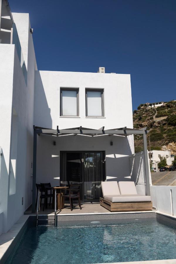 Skyros Blue Suites Esterno foto