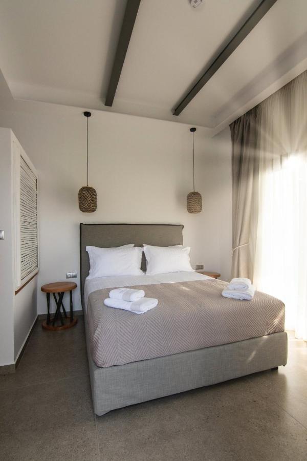 Skyros Blue Suites Esterno foto
